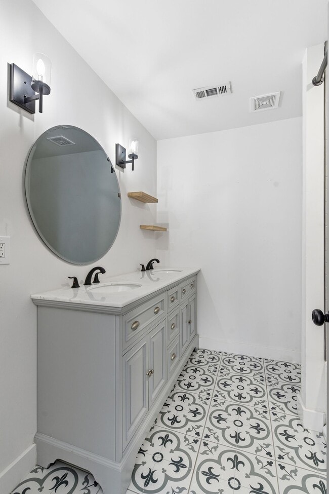 Building Photo - 4858 Quail Run