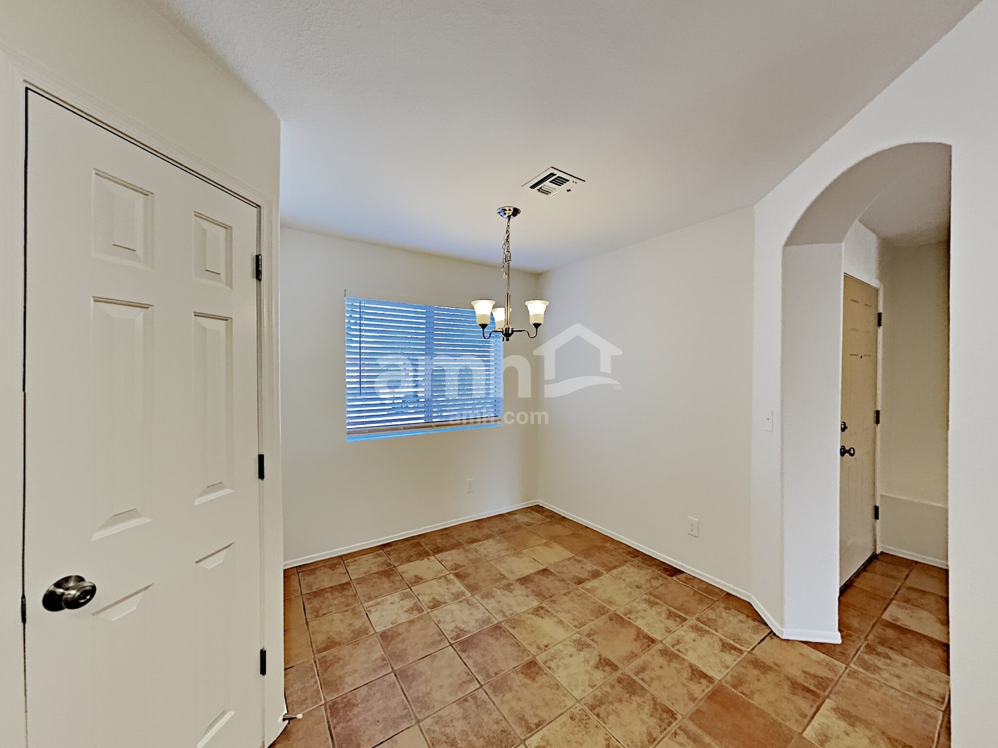 Building Photo - 2165 W Burlwood Way