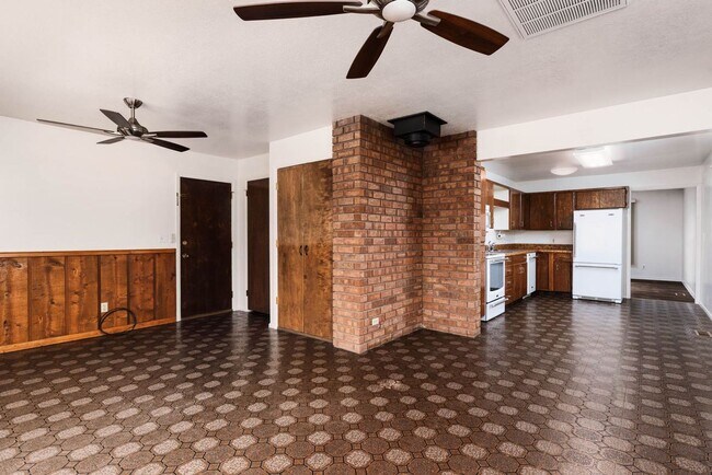 Building Photo - 429Guerrero