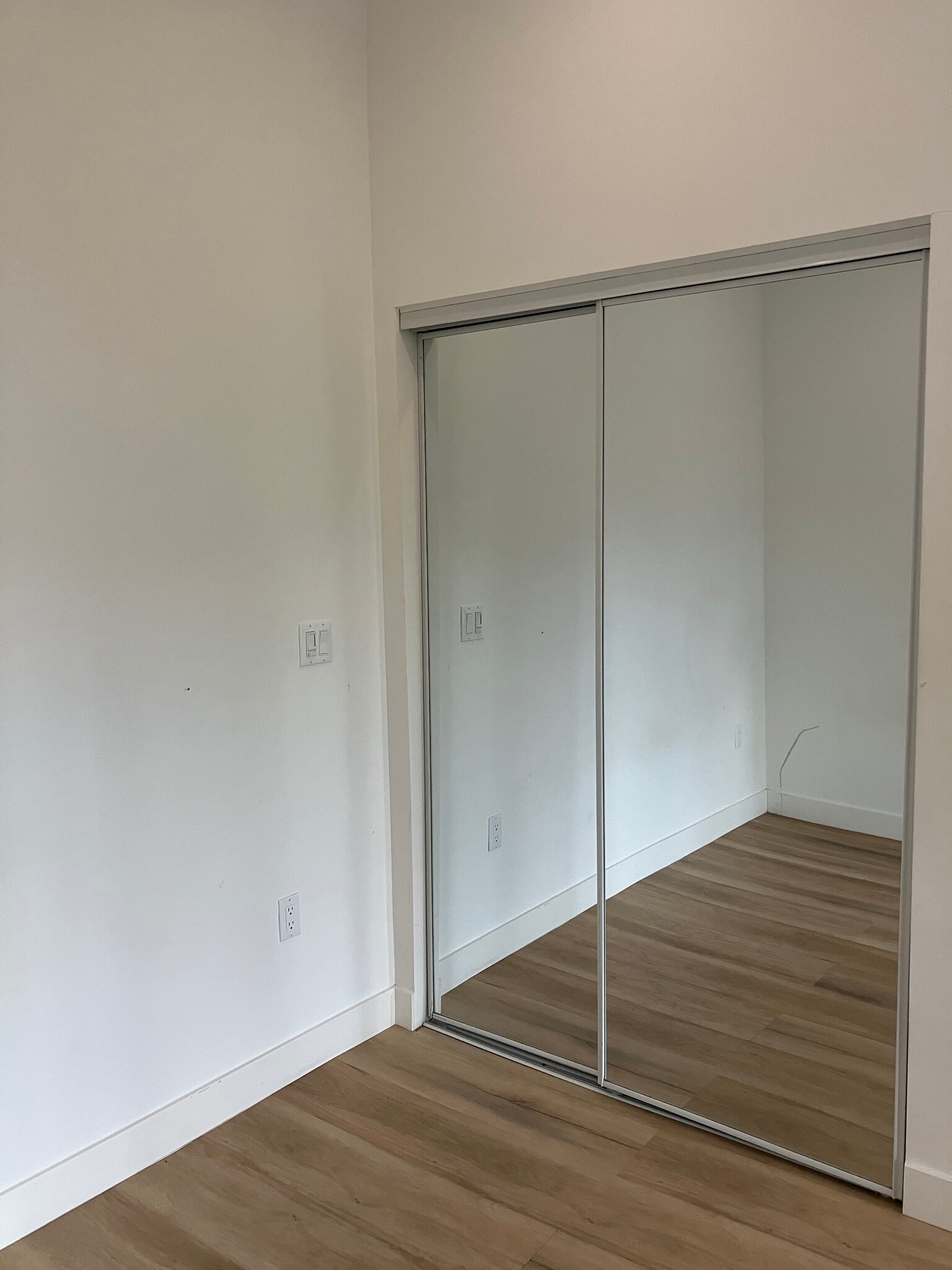 Building Photo - 612 Alta Vista Dr