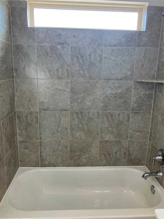 Building Photo - 572 Evening Star