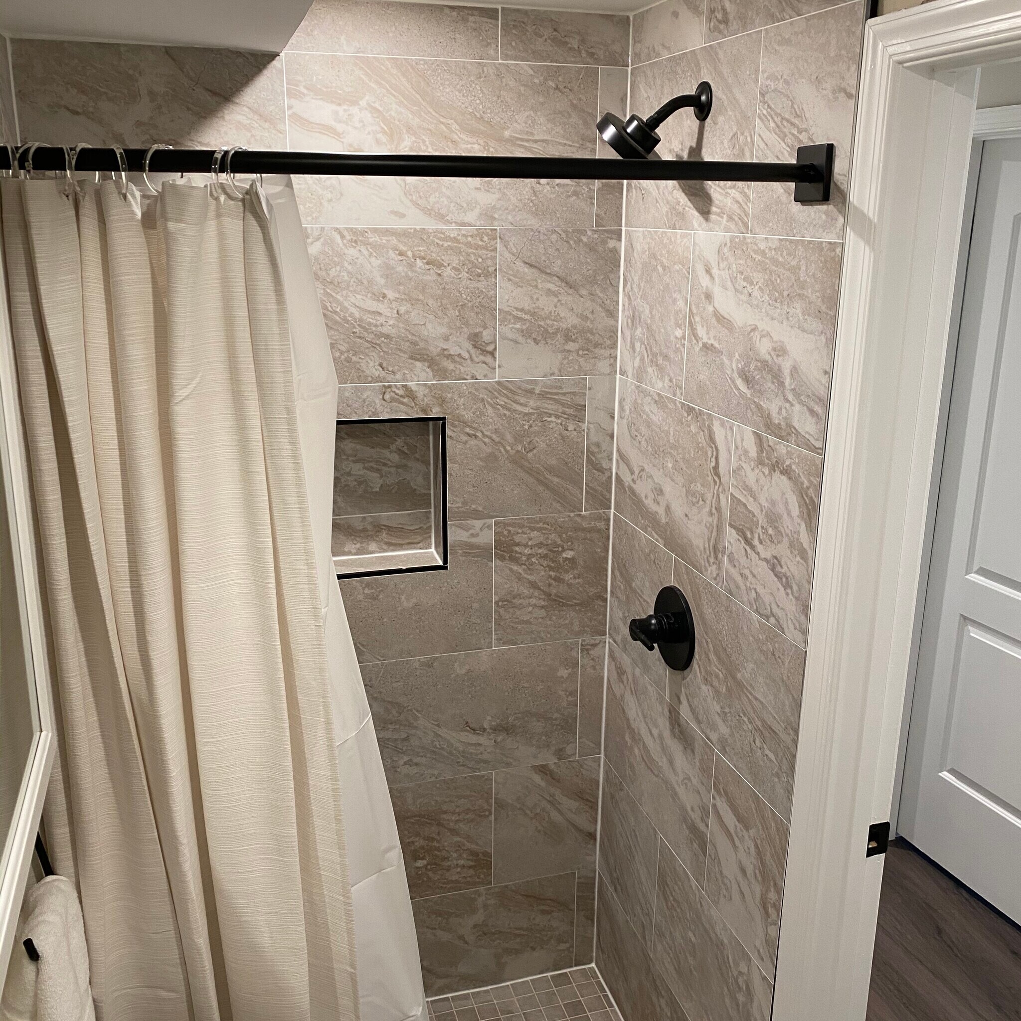 Shower - 718 Tuckerman St NW