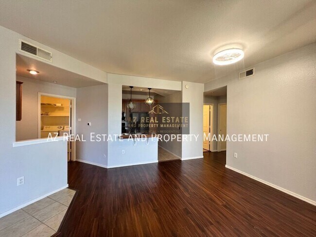 Building Photo - 5303 N 7th St