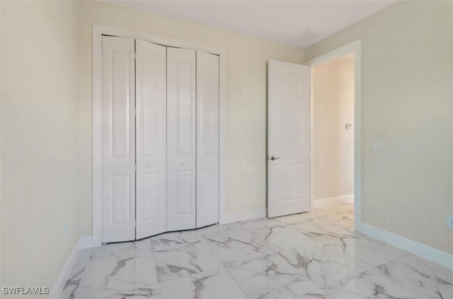 Building Photo - 2436 14th Ave NE