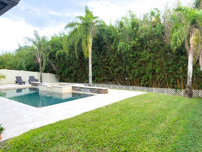 Building Photo - 14823 Golden Sunburst Ave