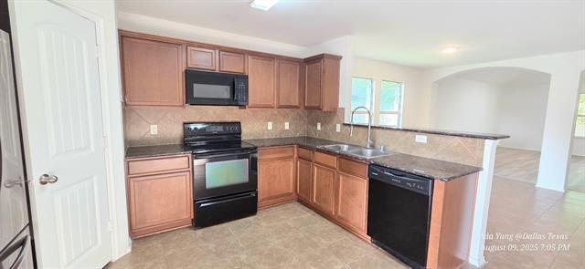 Building Photo - 3320 Dumas Dr