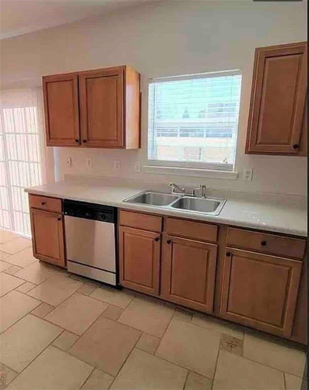 Building Photo - 255 Azalea Cir