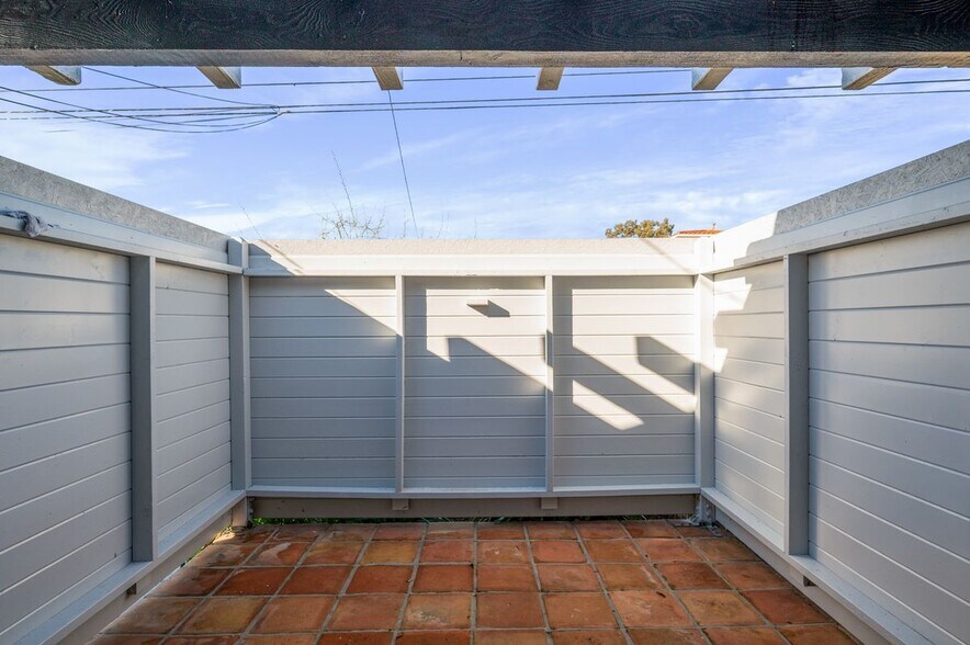 Building Photo - 1314 10th St