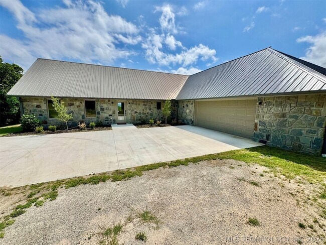 Building Photo - 114501 4295 Rd