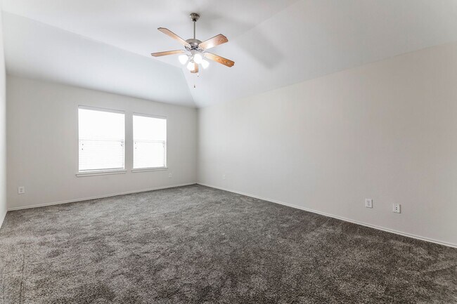 Building Photo - $1,795 4 Bed/2 Bath/2 Garage Ready for Move-in Forney Home in Windmill Farms