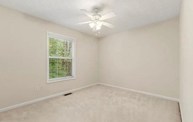 Building Photo - 4450 Bradstone Trace NW