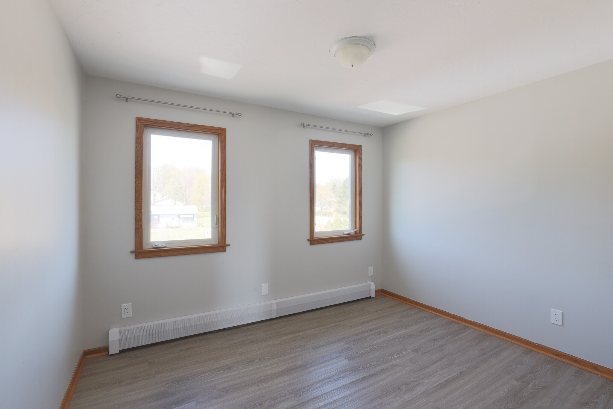 Building Photo - 3482 Mahoney Dr