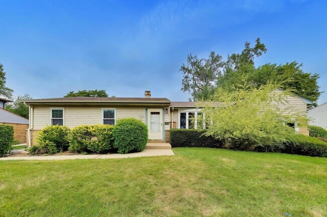 Building Photo - 1434 E Norman Dr
