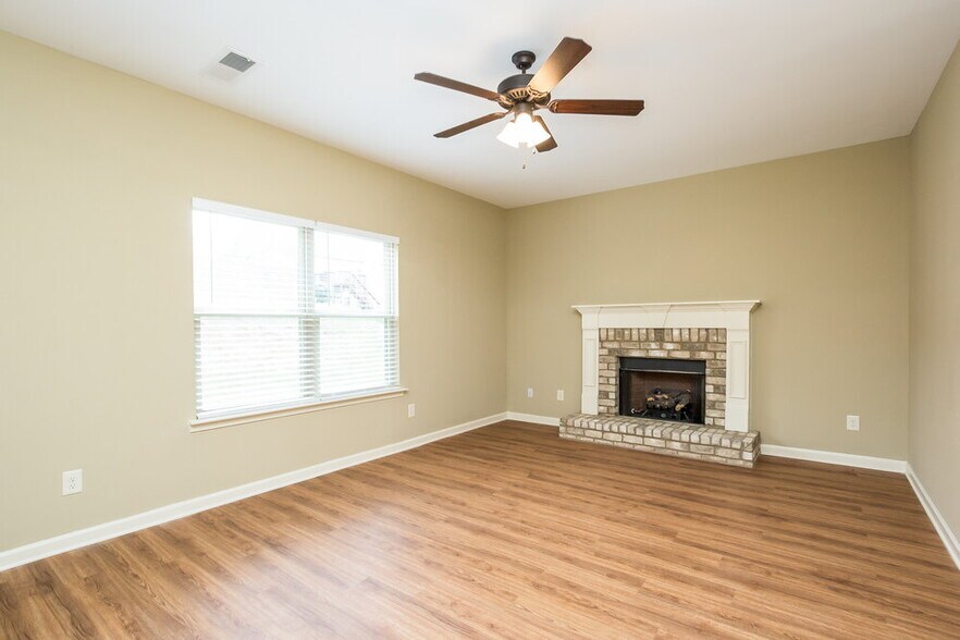 Building Photo - 38 Hamil Ct NW