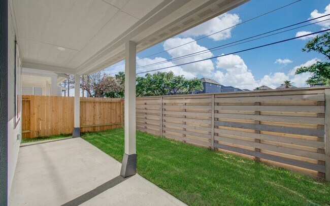 Building Photo - 3112 Valley Peak Dr