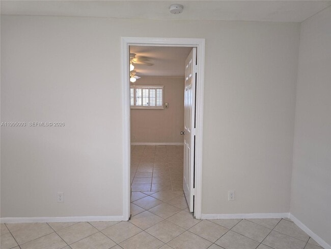 Building Photo - 1723 Thomas St