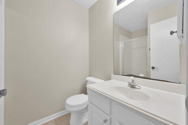 Building Photo - 8051 Bay Branch Dr