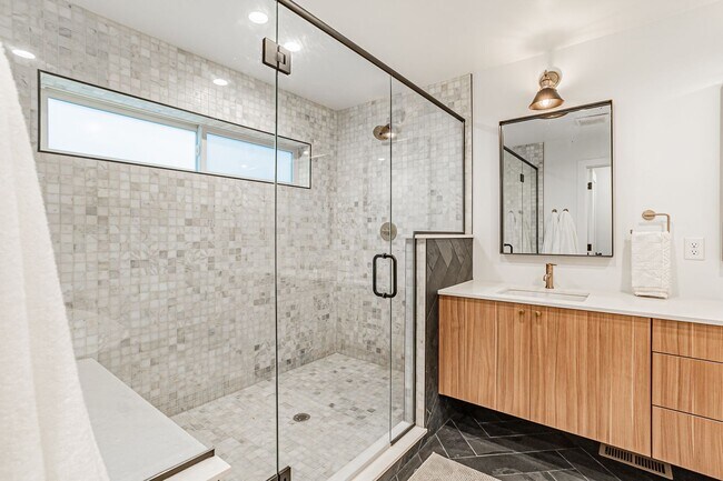 Building Photo - Luxury 3BD, 2.5BA Sloan's Lake Home with Top Floor Flex Room