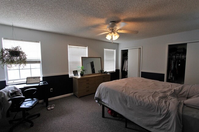 Building Photo - 2389 Gregory Dr