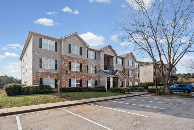 Building Photo - 5304 Fairington Club Dr