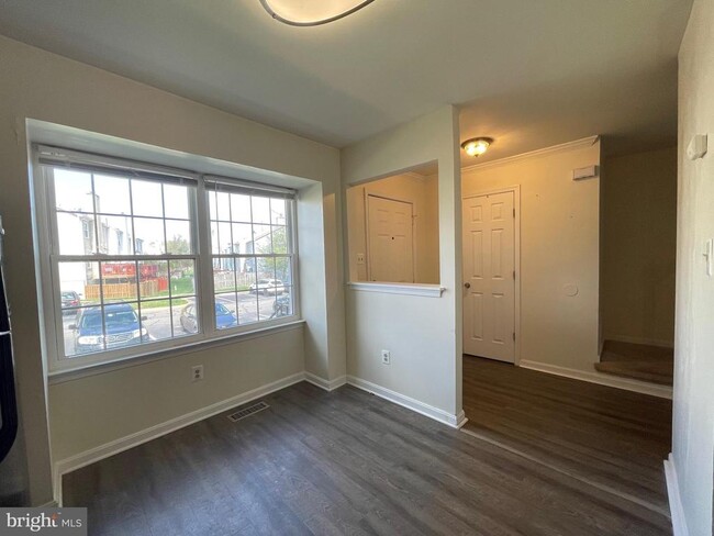 Building Photo - 17929 Milroy Dr