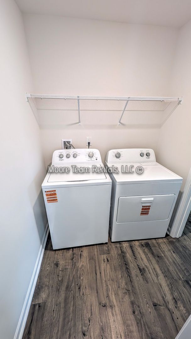 Building Photo - 1st Mo Free* - New 3BR Townhome in Arden