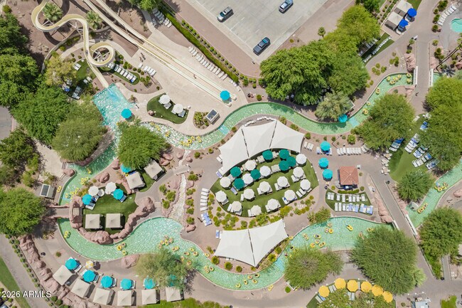 Building Photo - 8841 S 51st St