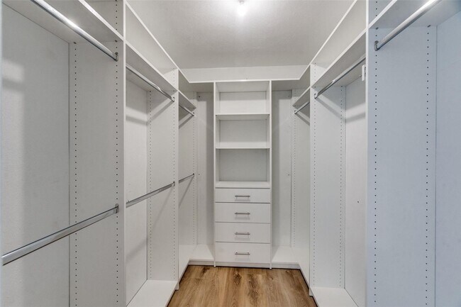 Building Photo - Spacious 3 Bedroom, 2 Bath Rental in Plano...