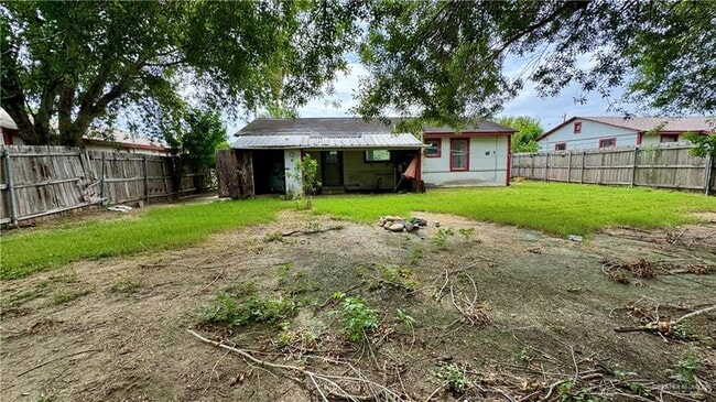Building Photo - 2641 Suarez Dr