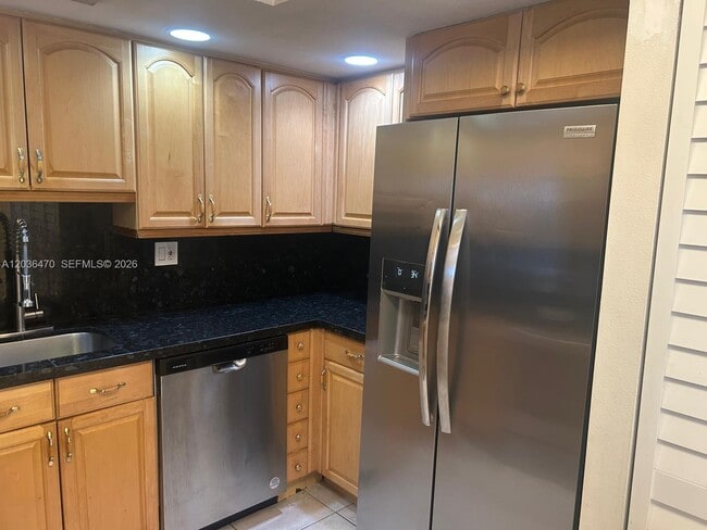 Building Photo - 1774 SW 81st Ln