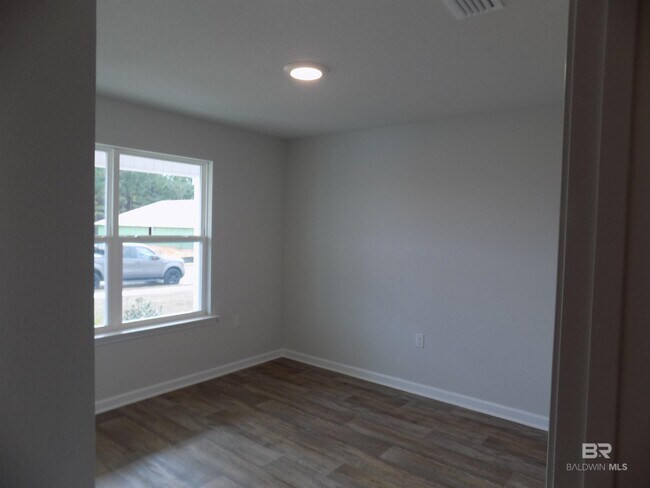 Building Photo - 10402 Ruffian Rte