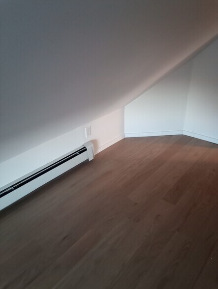 Building Photo - 88-07 62nd Ave