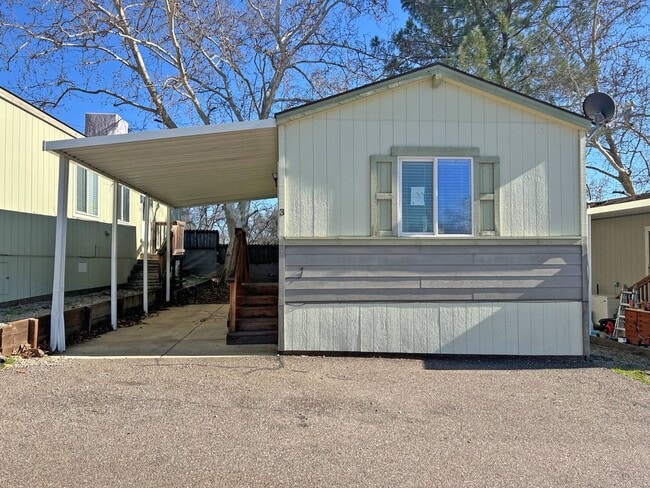 Primary Photo - 20480 River Valley Dr