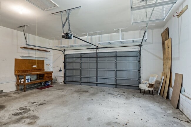 Building Photo - Corner Lot Brandywine Home Available for Long Term Rental