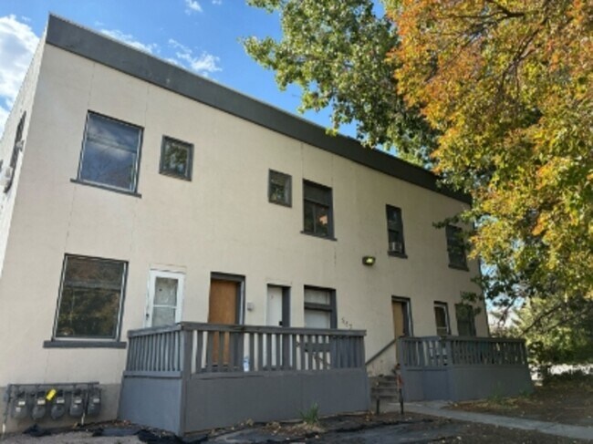 Building Photo - 560-564 S 600 E
