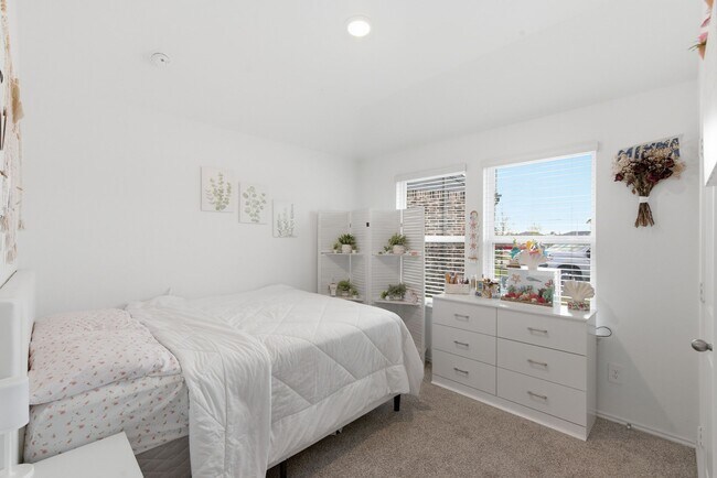 Building Photo - 322 Coral Drift Ct