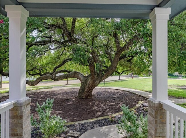 Building Photo - 1706 Sand Hills Dr