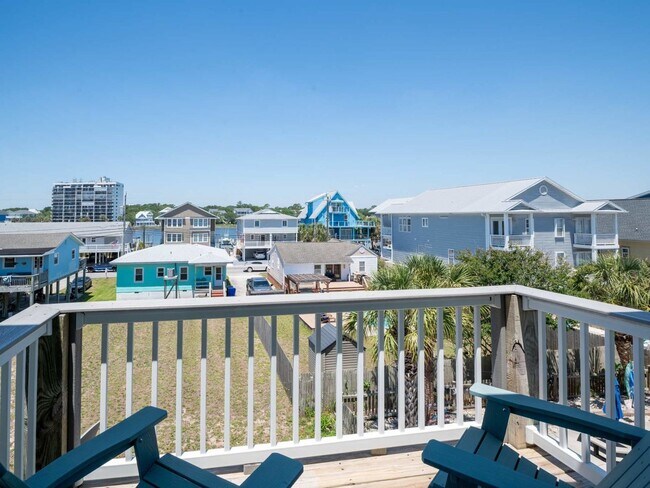 Building Photo - Wright Place Wright Time @ 809 Carolina Beach Ave N #2