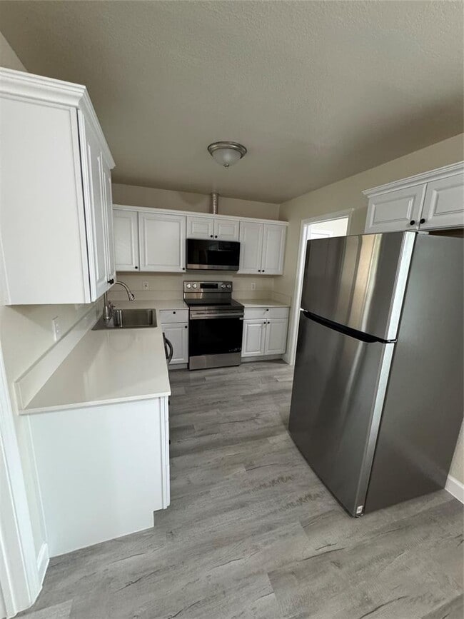Building Photo - 1205 Ramble Creek Dr