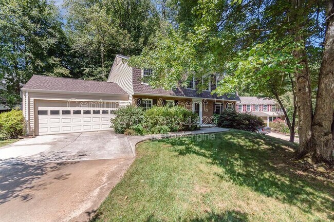 Building Photo - 7690 Middle Valley Dr