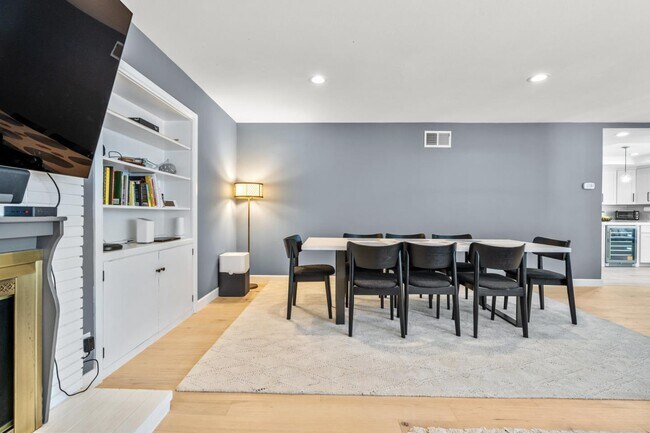 Building Photo - 1344 Camino Ramon