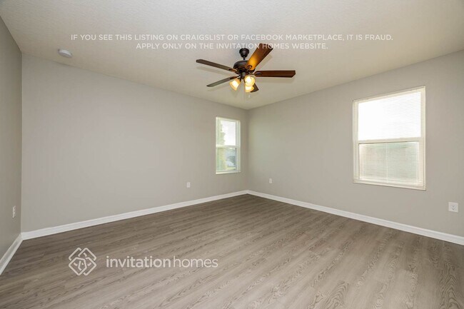 Building Photo - 10619 Laguna Plains Dr