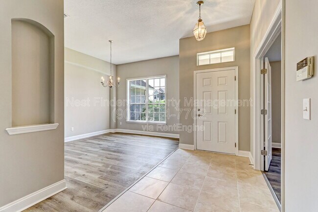 Building Photo - 2436 Bonnie Lakes Dr