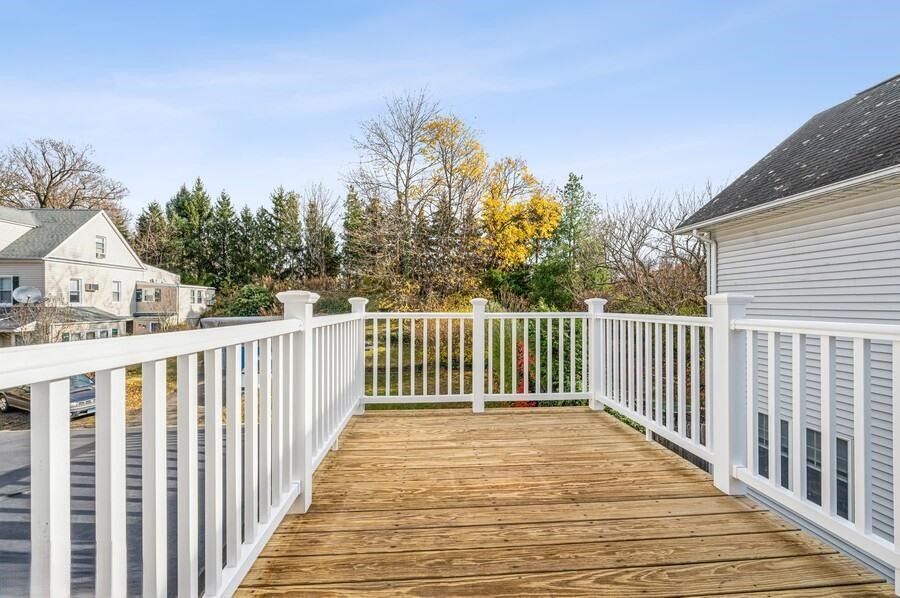 Building Photo - 63 Le Grande Ave