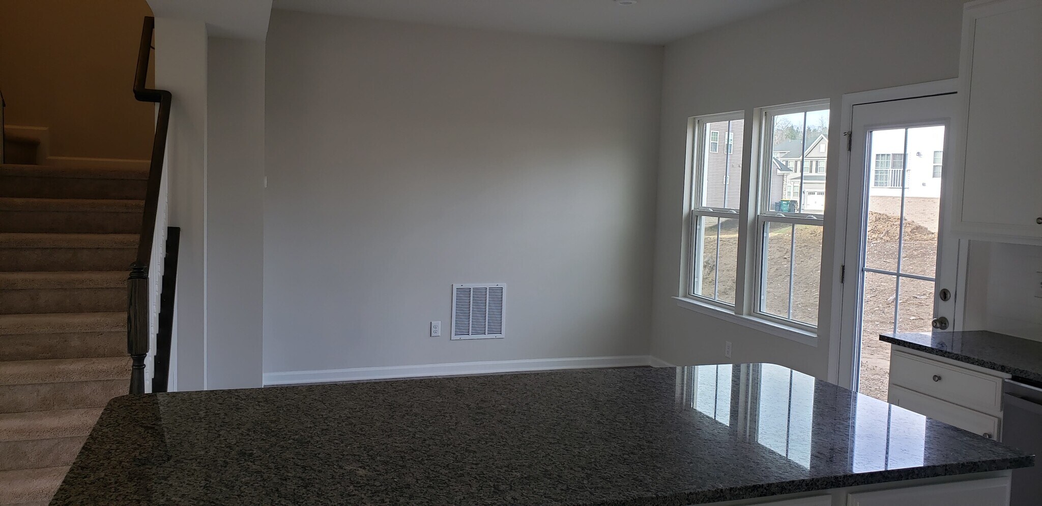 Building Photo - 4025 Johns Ct