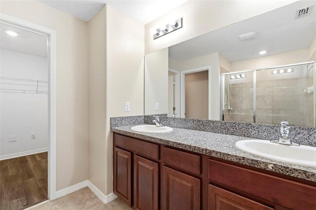 Building Photo - 16948 Storyline Dr