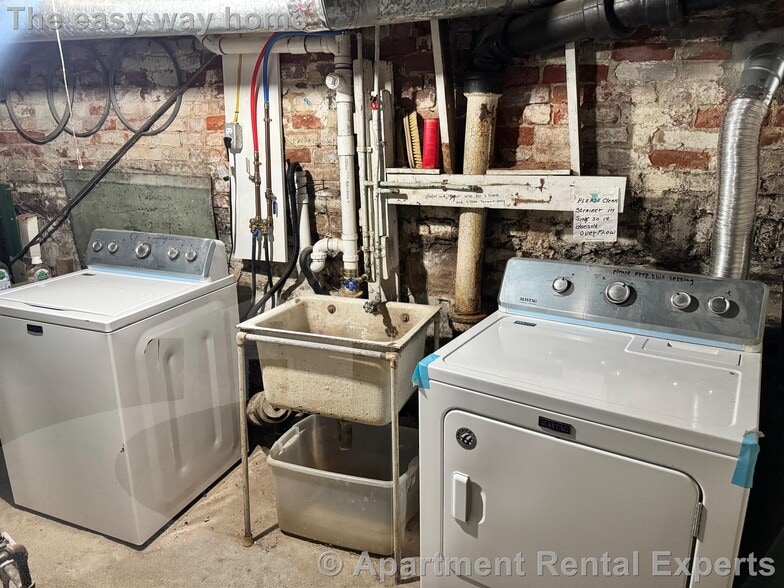 Building Photo - 51 Beacon St