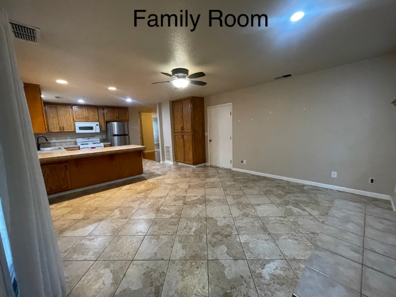 Building Photo - 4729 Ponderay Ln