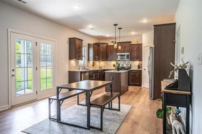 Building Photo - 6490 Calloway Rd
