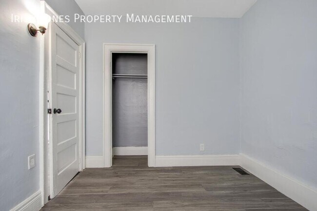 Building Photo - 1514 William St